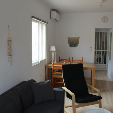 Bungalow With 2 Bedrooms And Roof Terrace In The Center Of La Zenia. Free Wifi. Orihuela Ngoại thất bức ảnh