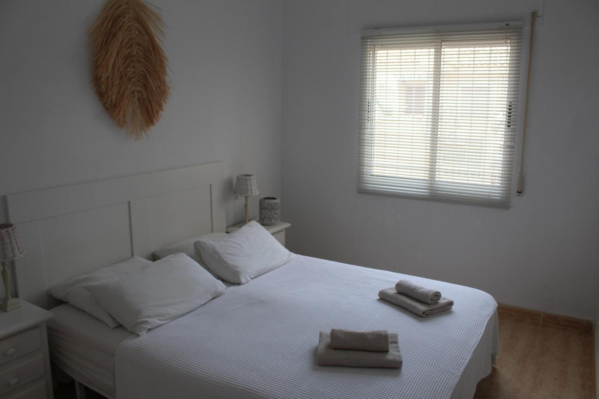 Bungalow With 2 Bedrooms And Roof Terrace In The Center Of La Zenia. Free Wifi. Orihuela Ngoại thất bức ảnh