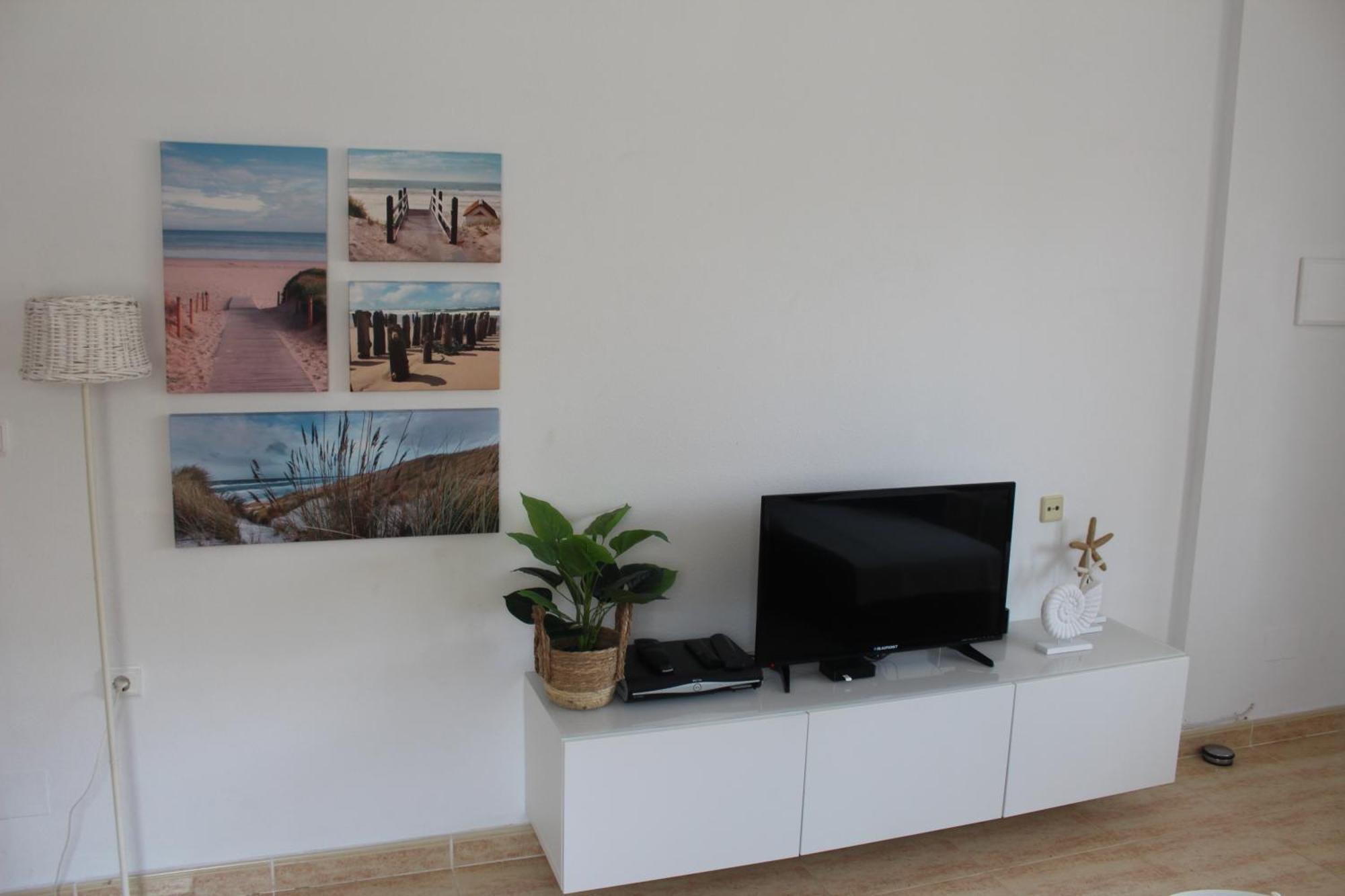 Bungalow With 2 Bedrooms And Roof Terrace In The Center Of La Zenia. Free Wifi. Orihuela Ngoại thất bức ảnh