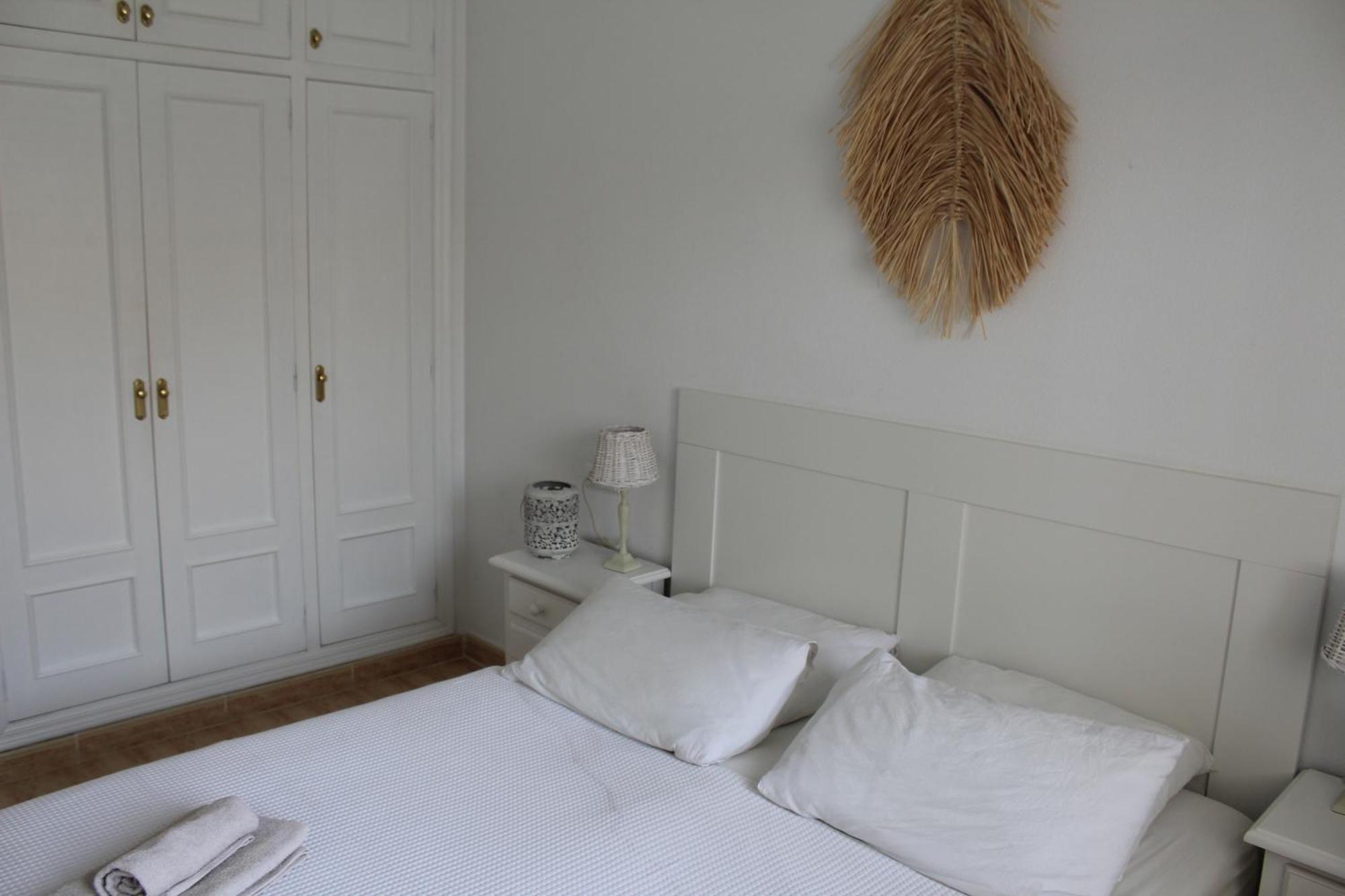 Bungalow With 2 Bedrooms And Roof Terrace In The Center Of La Zenia. Free Wifi. Orihuela Ngoại thất bức ảnh